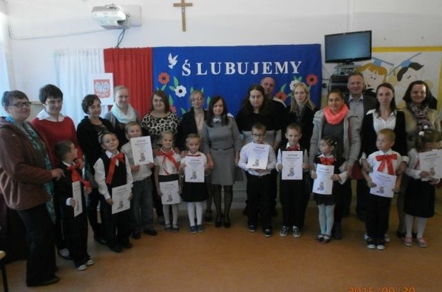 Ślubowanie uczniów pierwszej klasy